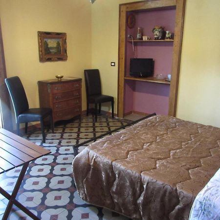 Antico Palazzo Bed & Breakfast Giardini Naxos Eksteriør bilde